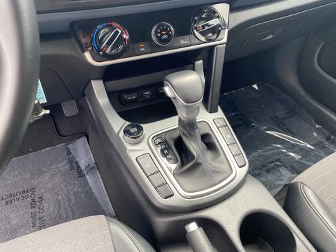 Used 2021 Kia Seltos S image 24