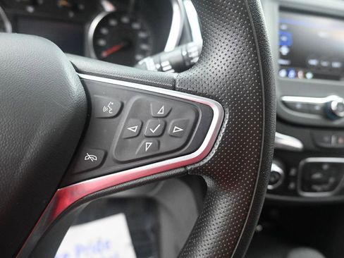 Used 2023 Chevrolet Equinox LT image 32