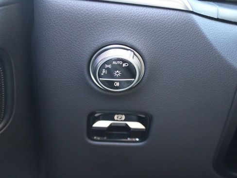 Certified 2025 Mercedes-Benz GLC 300 4MATIC image 14