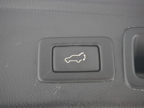 Used 2015 Subaru Forester 2.5i Limited w/ Popular Package #2 AWD/4WD image 26