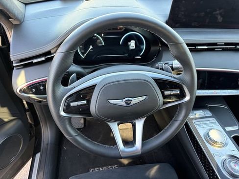 Used 2022 Genesis GV70 3.5T Sport w/ Sport Prestige Package AWD/4WD image 7