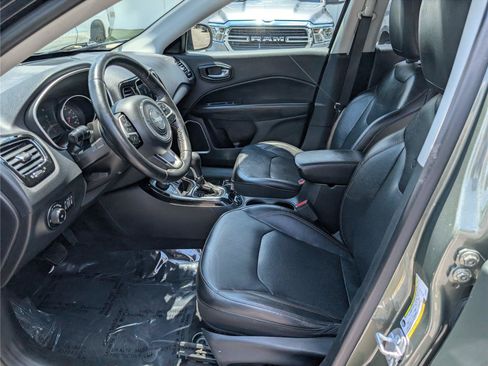 Used 2019 Jeep Compass Limited AWD/4WD image 14