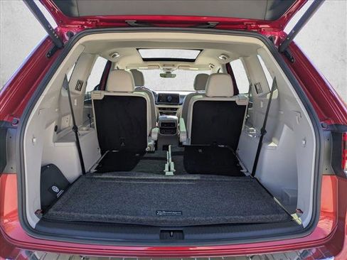 Used 2024 Volkswagen Atlas SEL image 6