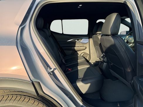 New 2026 Chevrolet Equinox EV LT image 11