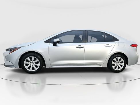 Certified 2022 Toyota Corolla LE image 8