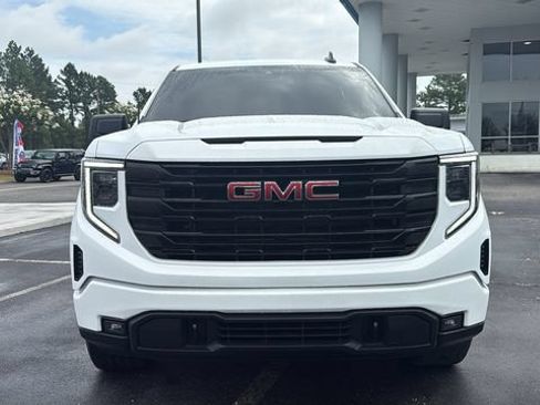 Used 2024 GMC Sierra 1500 Elevation AWD/4WD image 2