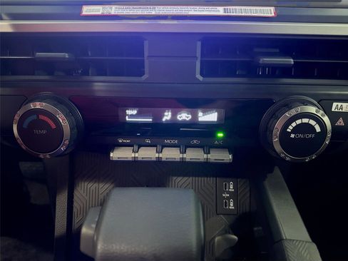 Used 2025 Toyota Tacoma SR image 13