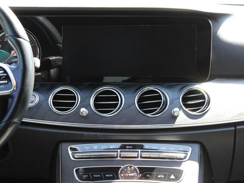 Used 2019 Mercedes-Benz E 300 w/ Premium 1 Package image 23