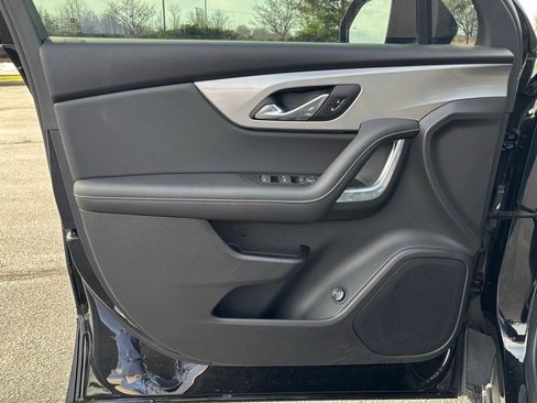 Used 2024 Chevrolet Blazer LT w/ Convenience Package image 12