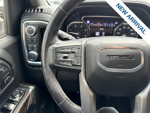 Used 2022 GMC Sierra 3500 Denali w/ Technology Package AWD/4WD image 21