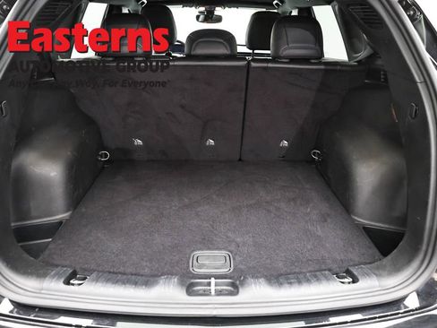 Used 2025 Jeep Compass Trailhawk AWD/4WD image 9