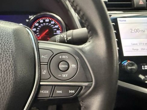 Used 2019 Toyota Camry XSE image 16