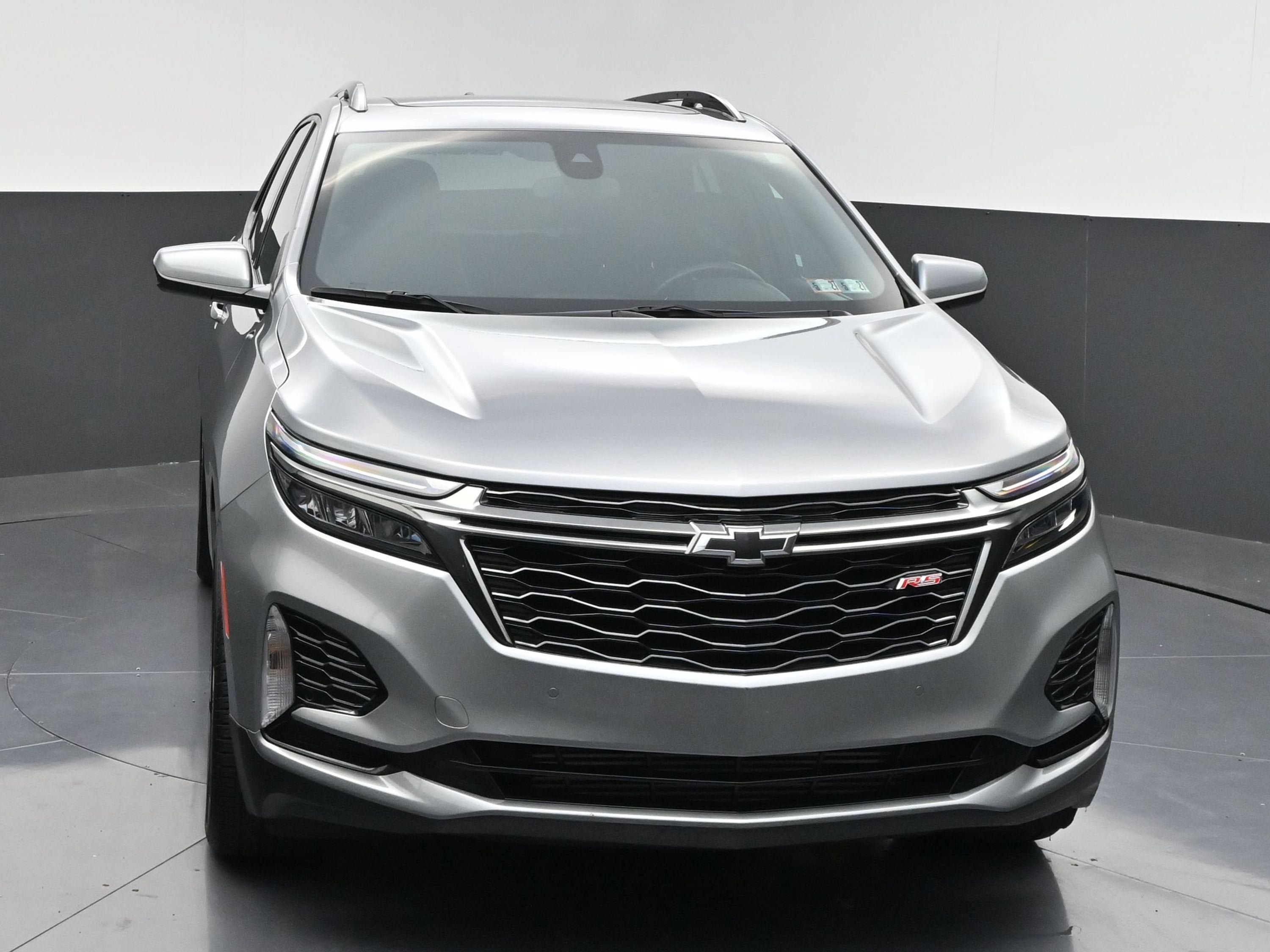 Certified 2023 Chevrolet Equinox RS FWD image 3