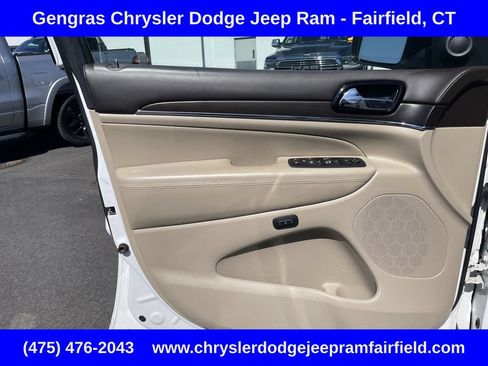 Used 2019 Jeep Grand Cherokee Overland AWD/4WD image 35