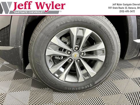 New 2026 Chevrolet Equinox LT w/ Convenience Package II FWD image 21
