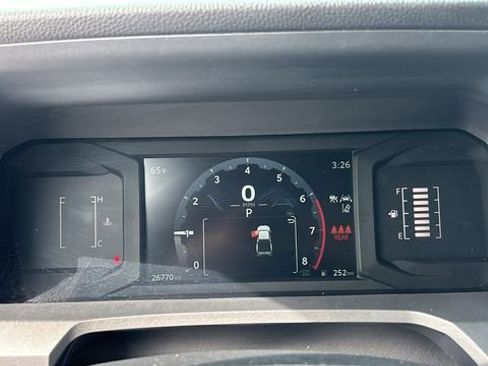 Used 2025 Toyota Tacoma SR5 AWD/4WD image 14