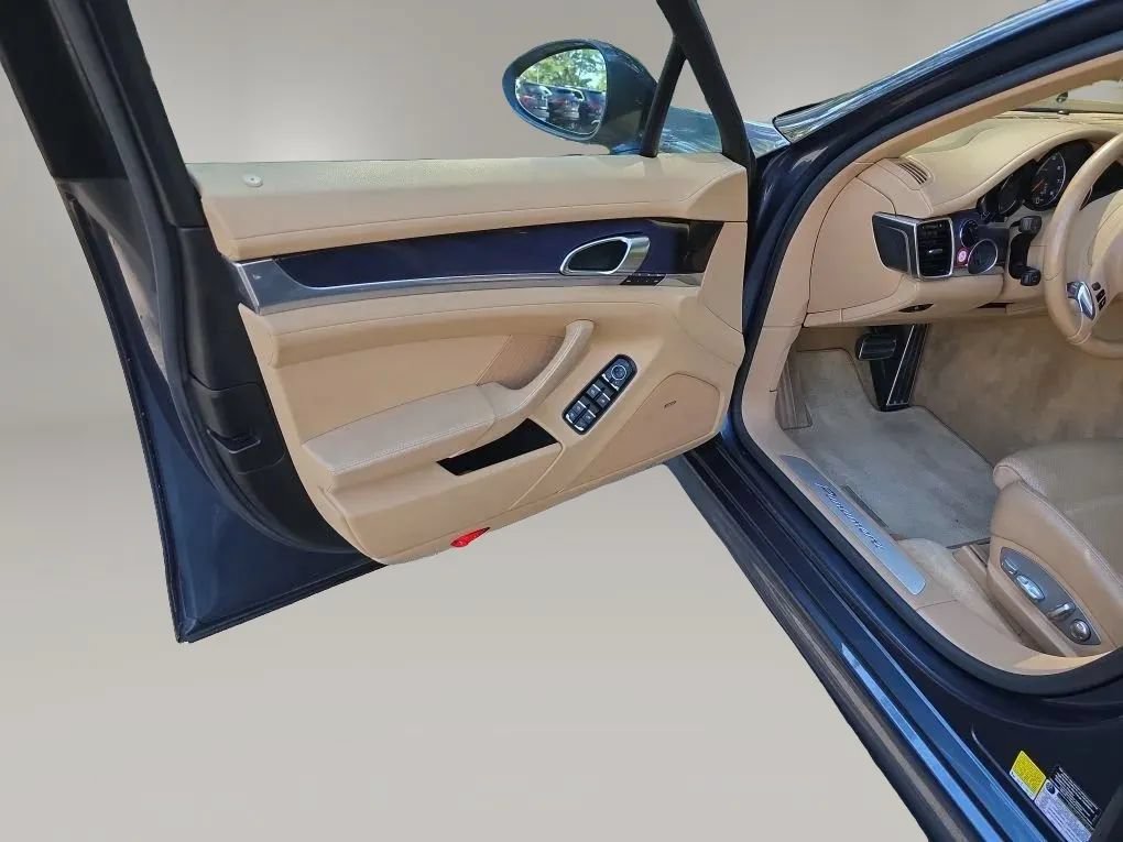 Used 2011 Porsche Panamera 4 AWD/4WD image 36