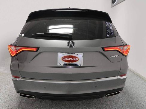 Used 2023 Acura MDX w/ Technology Package FWD image 4