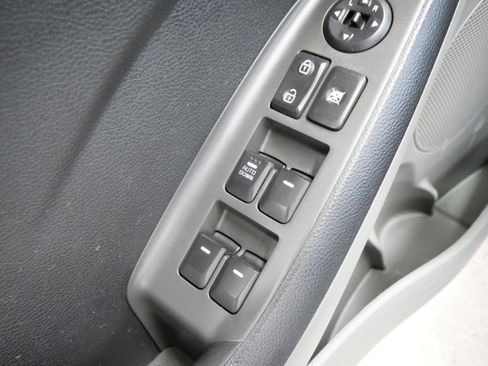 Used 2017 Kia Forte LX w/ LX Popular Package image 19