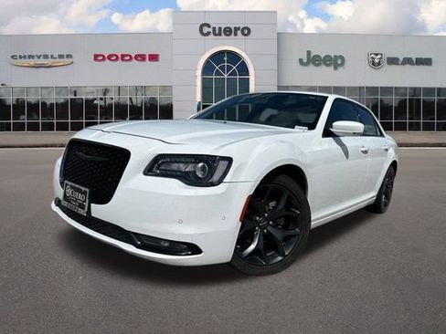Used 2023 Chrysler 300 S RWD image 1