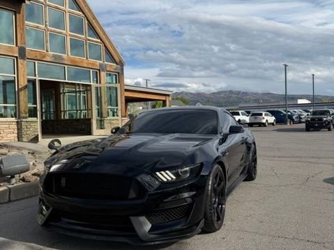 Used 2020 Ford Mustang Shelby GT350 w/ Technology Package image 2