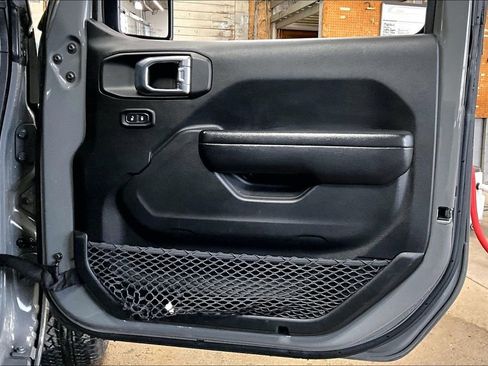 Used 2021 Jeep Wrangler Unlimited Sport image 22