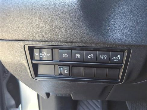 Used 2024 Toyota Tundra Limited AWD/4WD image 19