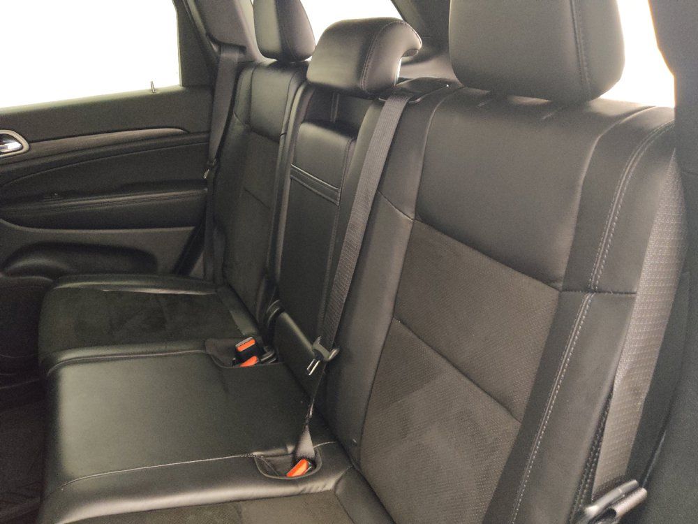 Used 2020 Jeep Grand Cherokee Altitude RWD image 18