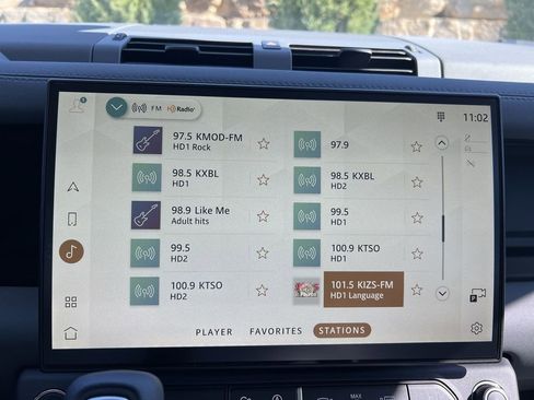 Used 2026 Land Rover Defender 110 X-Dynamic SE image 24