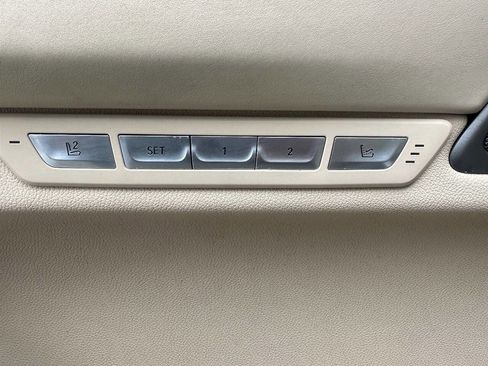 Used 2016 BMW 750i xDrive 750i xDrive AWD 4dr Sedan image 21