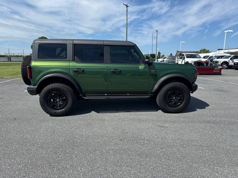 Used 2022 Ford Bronco Badlands w/ Sasquatch Package AWD/4WD image 4