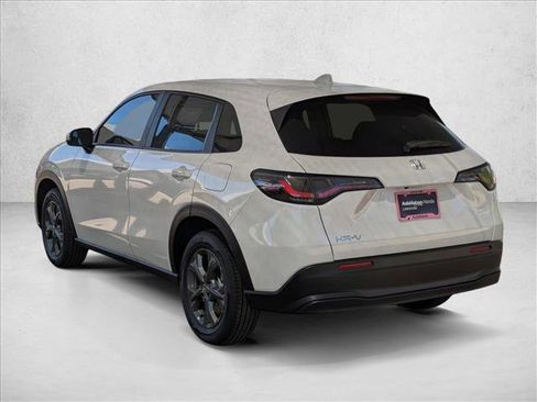 New 2026 Honda HR-V LX image 9