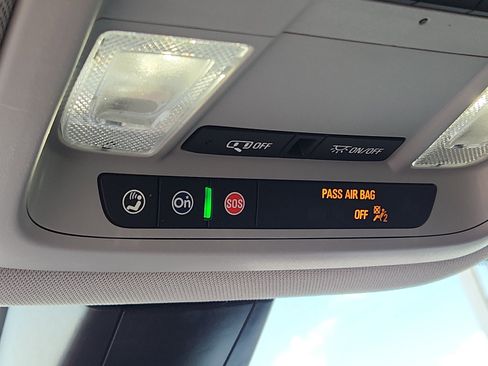 Used 2023 GMC Acadia AT4 w/ Technology Package image 20