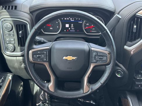 Used 2022 Chevrolet Silverado 2500 High Country w/ Technology Package image 10