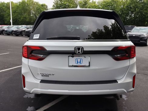 Used 2026 Honda Odyssey EX-L image 4