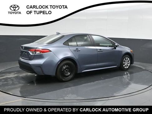 Used 2026 Toyota Corolla LE image 3