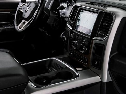 Used 2018 RAM 3500 Laramie image 30