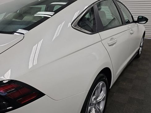 New 2026 Honda Accord LX image 9