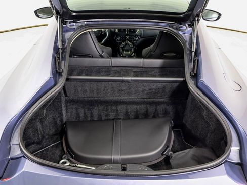 Used 2020 Aston Martin V8 Vantage Coupe RWD image 14