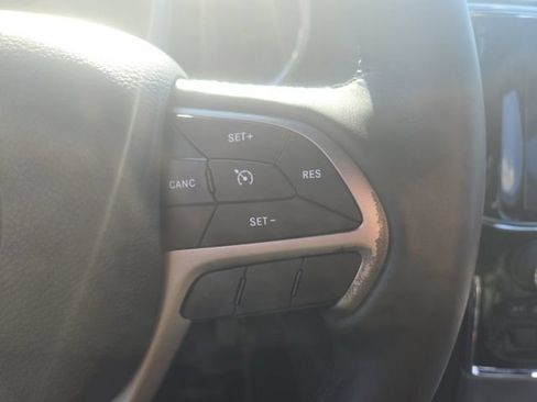 Used 2020 Jeep Grand Cherokee Limited w/ Luxury Group II AWD/4WD image 29