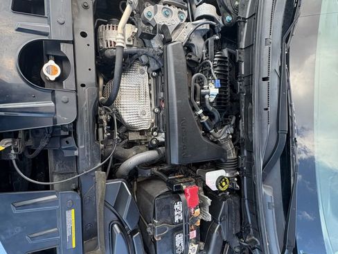 Used 2020 Nissan Rogue SV image 21