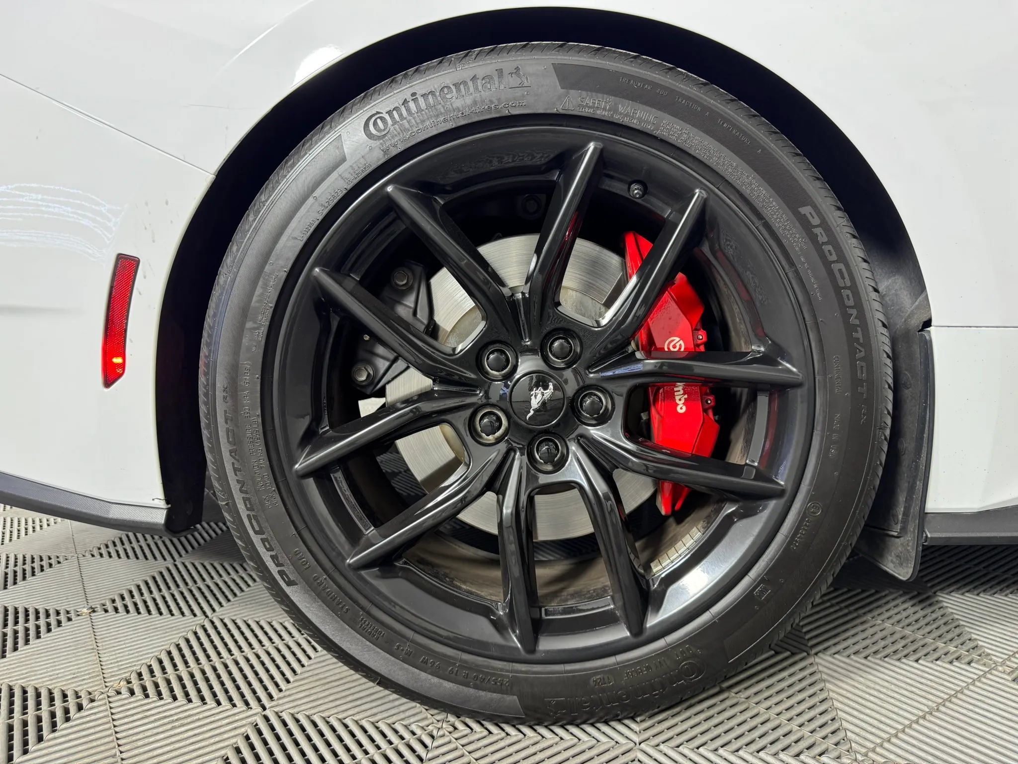 Used 2024 Ford Mustang GT RWD image 38