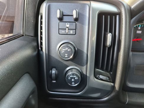 Used 2017 Chevrolet Silverado 1500 LT w/ Max Trailering Package image 17