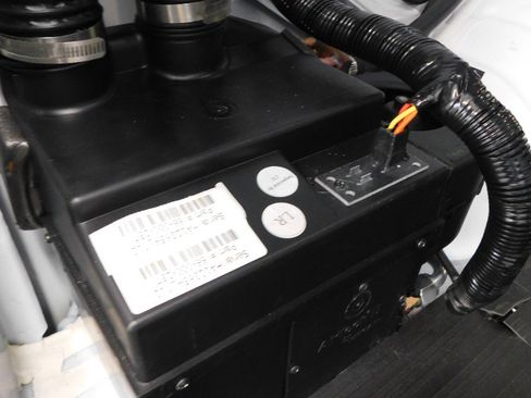 Used 2025 Chevrolet Express 2500 w/ Driver Convenience Package image 35