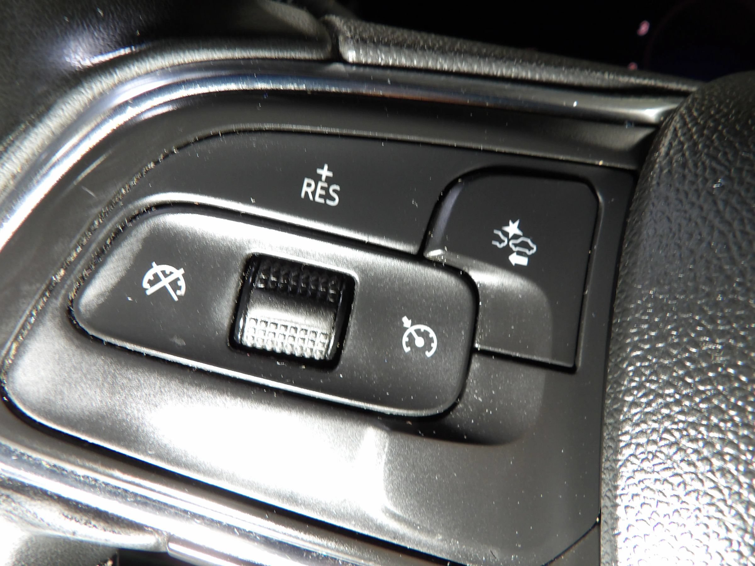 Used 2024 Buick Encore GX Sport Touring FWD image 20