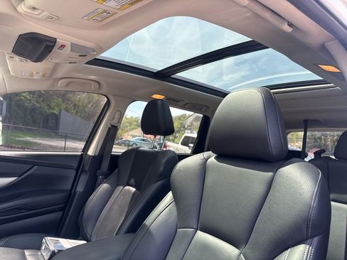 Used 2022 Subaru Ascent Limited w/ Technology Package image 17