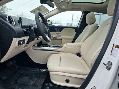 New 2026 Mercedes-Benz GLA 250 4MATIC image 17