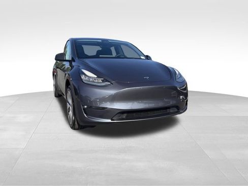 Used 2021 Tesla Model Y 2WD image 7