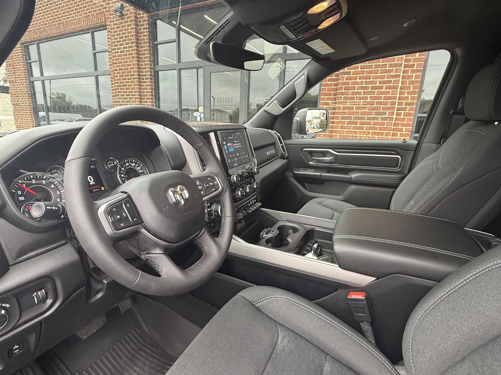 Used 2025 RAM 1500 Big Horn AWD/4WD image 5