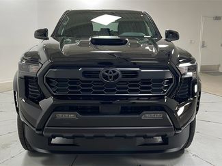 New 2025 Toyota Tacoma TRD Sport video 2